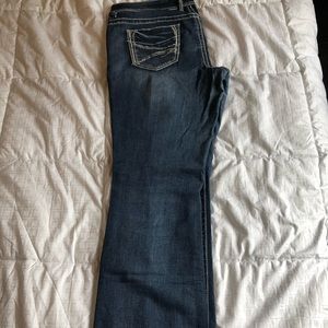 Maurices jeans